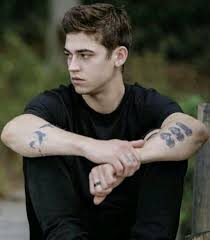 Sexual tensions arise after hardin caresses tessa's arm, and then we see clips of their romance seemingly blossom into an actual relationship. Hero Fiennes Tiffin Photos Hero Fiennes Tiffin As Hardin Scott
