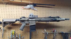 Anyone Have A 16 Ar 10 Using A Daniel Defense Ar 10 762 Lite Rail That Looks Clone Ish Pictures Ar15 Com