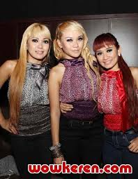Hasil gambar untuk foto hot trio macan