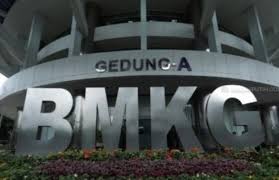 Maybe you would like to learn more about one of these? Kantor Pusat Tutup Sepekan Layanan Informasi Bmkg Tetap Normal