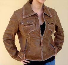 Peruzzi Brown Leather Jacket Size Small Brown Leather Peruzzi Jacket Size Small Fringed Edging On Jac Brown Leather Jacket Leather Jacket Outfit Accessories