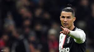 وأشارت الصحيفة إلى أن عدم تأهل يوفنتوس لدوري الابطال سيكبده خسائر مالية، الأمر الذي سيجعله يضطر لبيع رونالدو الذي يتقاضى راتبا قدره 30 مليون يورو في الموسم الواحد. Ù†Ø¬Ù… ÙŠÙˆÙÙ†ØªÙˆØ³ ÙŠØµØ¯Ù… Ø±ÙˆÙ†Ø§Ù„Ø¯Ùˆ ÙˆÙŠØ®ØªØ§Ø± Ø§Ù„Ø£ÙØ¶Ù„ Ø£Ø®Ø¨Ø§Ø± Ø³ÙƒØ§ÙŠ Ù†ÙŠÙˆØ² Ø¹Ø±Ø¨ÙŠØ©