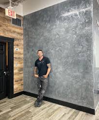 Venetian plaster, according to architectural digest , is a technique that goes all the way back to ancient egypt and ancient greece, but is now making its comeback in both homes and businesses. Pin On Great Rooms