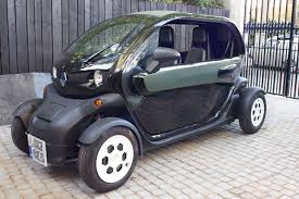 Stretched Twizy For 3 Voiture