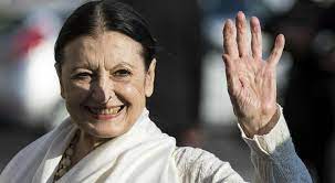 Carla fracci quanti anni aveva? B9 8uceoxhip8m