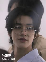 Discover Stunning Pics of Jake from Enhypen