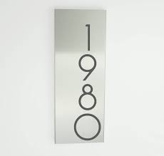 Vertical Custom Metal House Numbers Modern House Numbers Etsy Metal House Numbers House Numbers Modern House Number