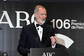Felipe VI reivindica 'el buen periodismo que nutre nuestra democracia'