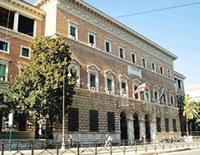 Il giudice di pace (più formalmente giudice onorario di pace), nell'ordinamento giudiziario italiano, è un magistrato onorario della repubblica italiana. Decreto Sul Processo Civile L Elenco Dei Giudici Di Pace Mantenuti