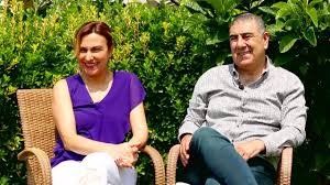 Ayten akbayram'dan ayrılma kararı alan edip akbayram, önce bu kararından döndü ardından yeni albüm hazırlığına başladı. Metin Ozulku Kimdir Kac Yasinda Nereli Kayahan In Yegeni Mi Kiminle Evi Esi Kim