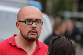 Die mitglieder sollen ab sofort mit nachrichtendienstlichen mitteln überwacht werden. Patriotisches Hausprojekt In Halle Afd Tillschneider Und Identitare Bewegung Gemeinsam Unter Einem Dach Endstation Rechts