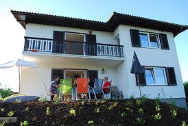 Beziehen sie ein ferienhaus direkt am see oder ein haus in laufnähe zum see, wie das hier näher beschriebene, in der sonnenverwöhnten region spreewald lausitz. Ferienhaus Haus Am See