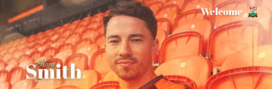 KANE SMITH JOINS THE BEES!