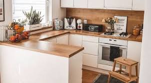 Rumah ini memang mengutamakan luasannya untuk area outdoor dan menyediakan area makan di balkon dengan pemandangan private pool di bawahnya. 10 Inspirasi Kitchen Set Minimalis Untuk Rumah Type 36 Saatnya Ganti Desain Dapur Skanaa