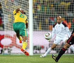 El partido de inauguracion comienza con sudafrica vs mexico. Juez Central On Twitter Hoy Hace 10 Anos Se Inauguraba El Mundial Sudafrica 2010 Waka Waka Vuvuzuelas El Impredecible Jabulani Y Golazo De Tshabalala Para Los Bafana Bafana Vs Mexico Buenos Recuerdos