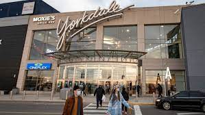 The cheesecake factory restaurant at 3401 dufferin street in the yorkdale shopping centre offers a great selection of cheesecake, specialty entrees, appetizers, cocktails, wine, beer, and happy hour, with more than 250 items made fresh from scratch every day Aaeoaxo9eueh M
