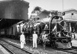 Payudaranya sangat seksi dan besar, belum lagi kulitnya yang putih bersih. Sepur Warisan Belanda Fornews Co