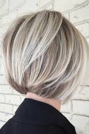 En fait, beaucoup de célébrités ont eu recours à des cheveux blonds glacés en raison de son look et de son style. 1001 Variantes De Coupe Courte Blonde Pour Rafraichir Votre Look