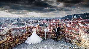 Pre Wedding Photography In Prague Engagement Photos Prewedding Photography Stunning Wedding Photos Pre Wedding