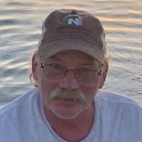 Douglas Almquist's Instagram, Twitter & Facebook