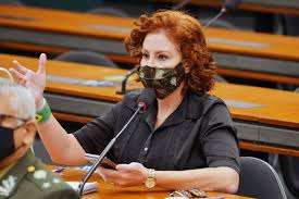 Informações, notícias e último minuto sobre carla zambelli. Em Audio Carla Zambelli Diz Que Segura Com Todas As Forcas Pl Em Defesa Dos Animais Portal Veg