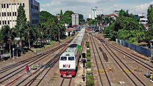 Budaya perusahaan ada lima nilai utama yang harus dijunjung tinggi oleh semua insan pt kereta api indonesia (persero), yaitu: Tcyf4tbzigha3m