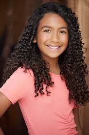 Delia Chambers's Instagram, Twitter & Facebook