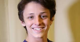 Ethan Fuller's Instagram, Twitter & Facebook