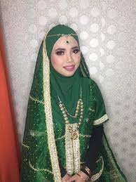Its lucrative and almost everybody is jumping on to the bandwagon. Myra Tyra Dinner Theme Bollywood Teratak Cinta Shahida Facebook