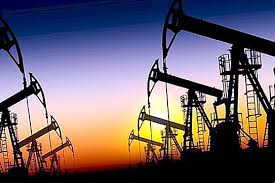 Istilah petroleum pertama kali digunakan dalam karya bertajuk de natura fossilium, diterbitkan pada tahun 1546 oleh seorang pakar mineralogi berbangsa jerman bernama georg bauer. Jenama Minyak Di Dunia Jenama Minyak Russia Ekonomi 2021