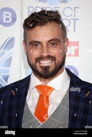 Josh Llewellyn's Instagram, Twitter & Facebook