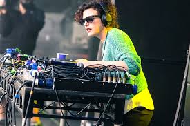 Annie mac is radio 1's queen of dance music. Annie Mac To Leave Bbc Radio 1 After 17 Years Djing Hypebeast