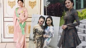 Bagi mengekalkan pemerintahan negeri pahang, sultan ahmad telah dilantik sebagai sultan di pahang. Shiha Zikir Gembira Kembar Menerima Pingat Bergelar Datuk Seri Sempena Hari Keputeraan Sultan Pahang Satkoba Press