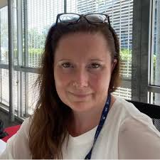 Linda Hackett (@lindasworth)