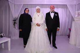 Zehra zümrüt selçuk, çalışma, sosyal hizmetler ve aile bakanı oldu. Degerli Arkadasim Meryem Ilayda Zehra Zumrut Selcuk Facebook