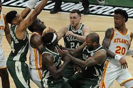 The milwaukee bucks try to put the atlanta hawks on the brink of elimination in game 4 of the eastern conference finals tuesday. Bbdl5 V0hqenpm