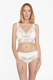 Brassière en dentelle lycra® non rembourré et sans armature. Brassiere Sans Armature En Dentelle Twinckle Ivoire Gerard Pasquier