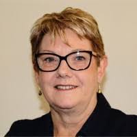 Lesley English's Instagram, Twitter & Facebook