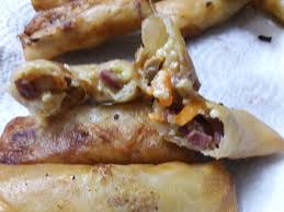 Tumis bawang sehingga naik bau. Resepi Popia Ayam Cheese
