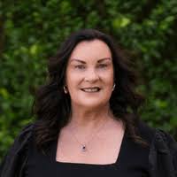 5 Bedroom Properties for Auction in Forest Glen, QLD 4556