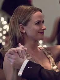 Barry and Patty Kiss Scene