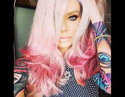 Her first serious boyfriend, jack, was a tattoo artist and gave her the trademark tattoo. Pin On Hair