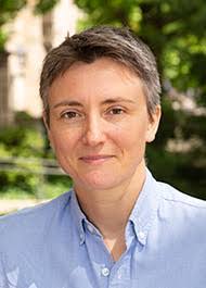 Anna Glover's Instagram, Twitter & Facebook