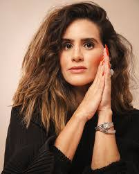 Melissa Resch's Instagram, Twitter & Facebook