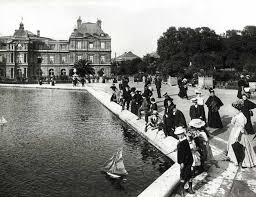 Le Grand Bassin Parc Du Luxembourg Paris Circa 1910 Via The Verdeau Photo Collection Parc Du Luxembourg Jardin Du Luxembourg Grand Bassin
