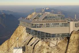 Die seilbahn zugspitze ist eine luftseilbahn zwischen der talstation am eibsee und der bergstation am zugspitzgipfel. Neue Seilbahn Zur Zugspitze Vorgestellt Weltrekord Gondelbahn Ab 2017 In Betrieb