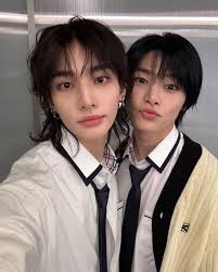 Pin di Deborah su 정인이 🍞