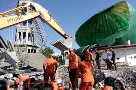 Gempa pulau lombok agustus 2018: Korban Gempa Lombok 556 Jiwa Mensos Status Masih Bencana Daerah
