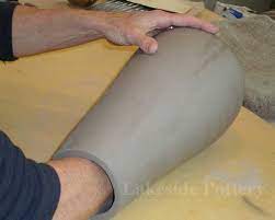 How To Make A Clay Slab Tall Vase Clay Vase Handbuilt Construction Lesson Slab Ceramics Pottery Lessons Pottery Handbuilding