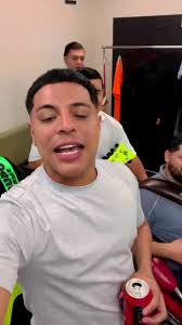 Eduin Caz Oficial atualizou a foto da...